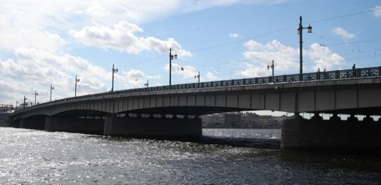 В Петербурге ночью 2 марта начнутся плановые разводки мостов