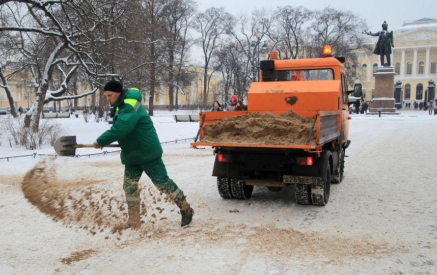 В Йошкар-Оле пескоразбрасыватели работают в две смены