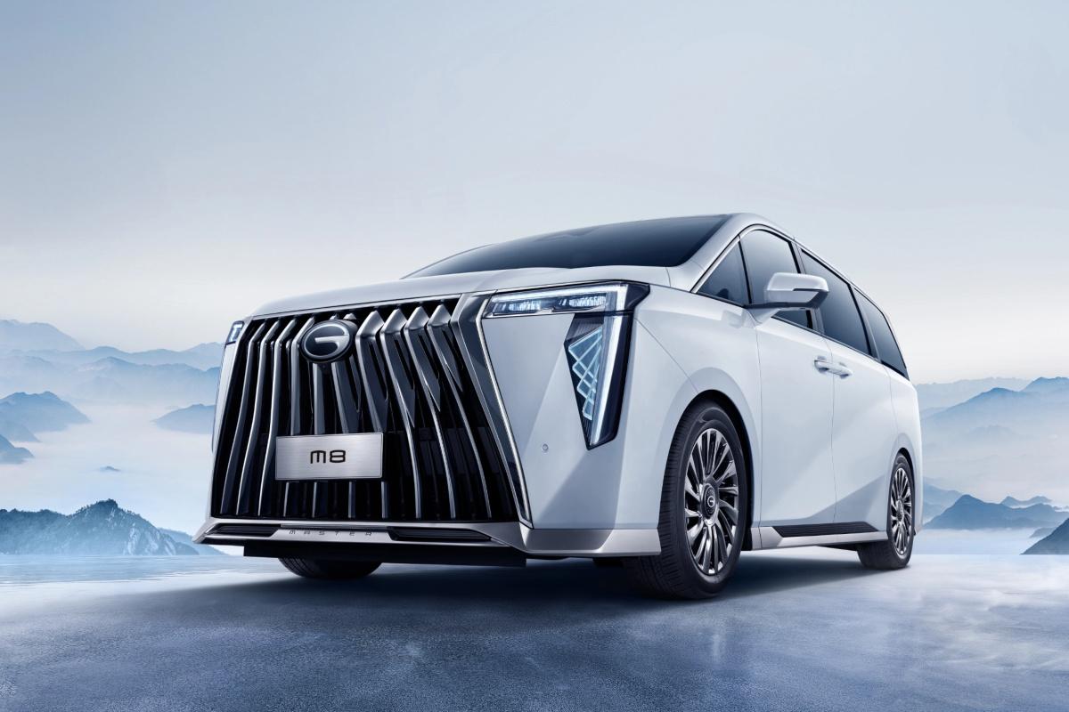 Премиум-минивэн GAC M8 Lounge с авиакреслами появится в России