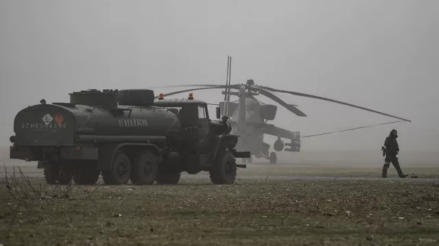 Военный объяснил использование старых топливозаправщиков «ЗиЛ» на СВО