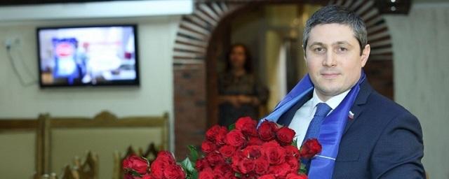 Родство с главой КГА Петербурга позволило депутату МО «Гавань» Григорьеву увеличить доходы в 20 раз