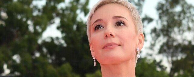 Продюсер Сергей Лавров заявил, что актриса Чулпан Хаматова может вернуться в РФ