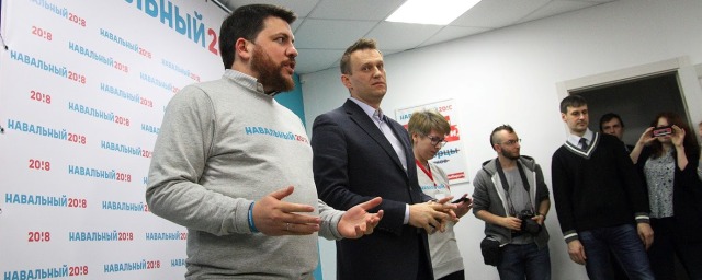 В домах координаторов штаба Навального в 30 городах проходят обыски