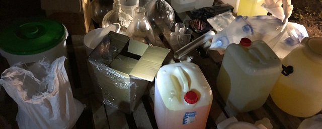 Полиция Липецка нашла в подвале лабораторию по выращиванию конопли