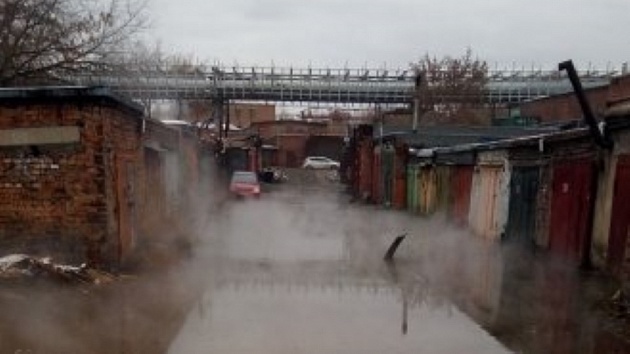 В Новосибирске на площади Труда затопило 40 гаражей