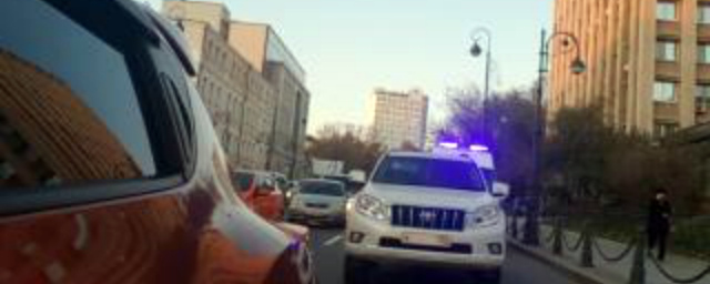 В Приморье водитель внедорожника не пропустил авто скорой помощи
