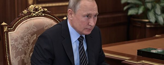Путин присвоил госнаграды четырем жителям Новосибирской области
