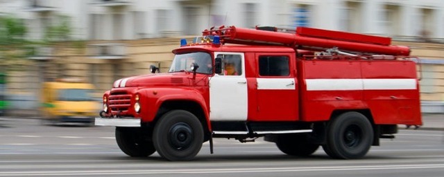 В Белгородской области сгорел автосервис с автомобилями