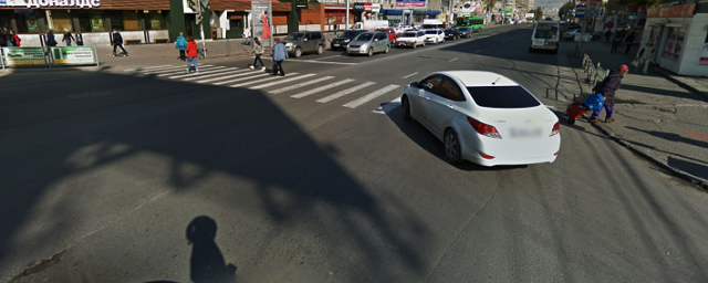 Жительница Новосибирска сбила подростка на пешеходном переходе