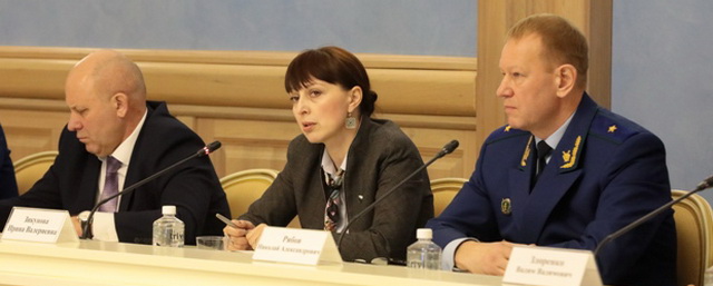 Ирина Зикунова: «Наша задача – создавать нормативно-правовую основу для улучшения дорожной ситуации в Хабаровском крае»