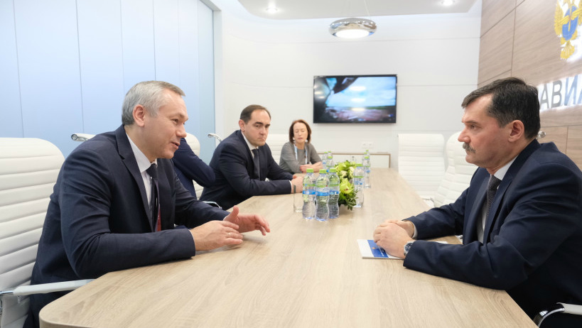 Травников провел в Москве встречи по вопросам транспортного развития НСО