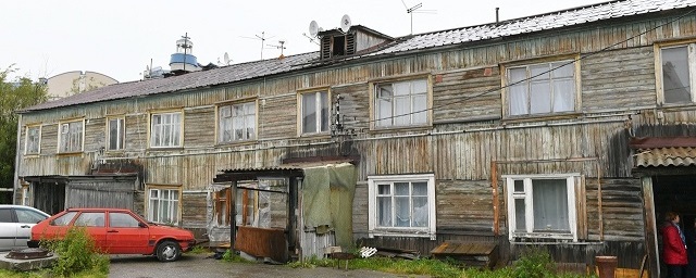 Титовский пообещал расселить все аварийные дома Салехарда к 2025 году