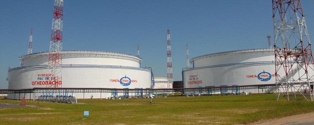 Белоруссия приостановила прием нефти из России до 2 мая
