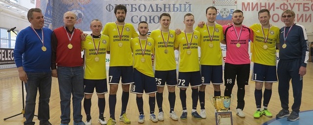 Новый Уренгой принял турнир по мини-футболу памяти Сергея Обухова