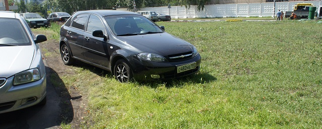 В Пензенской области с 1 июля введут штраф за парковку на газонах
