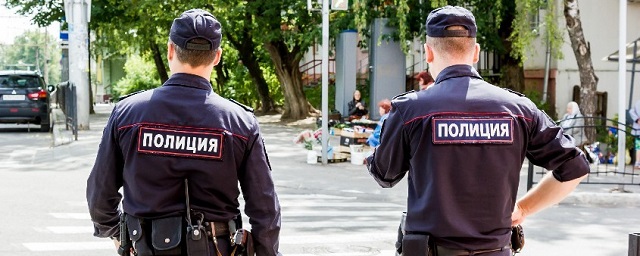 Полиция Калужской области задержала троих человек за продажу наркотиков