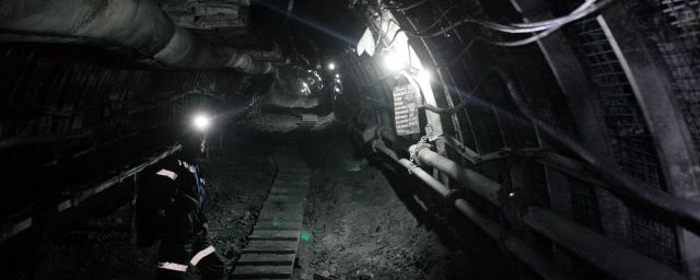 СК начал проверку после гибели шахтера при обрушении породы в Кузбассе