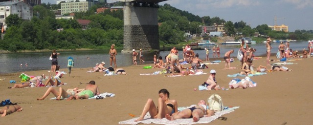 В Кирове начал работать первый городской пляж