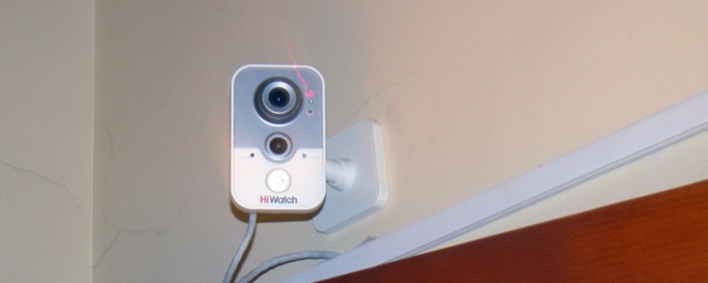 Новосибирцы обнаружили видеокамеры в туалетах караоке-бара