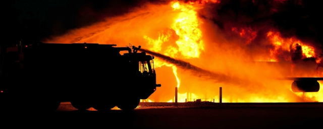 На пожаре в Чите эвакуировали почти 70 человек