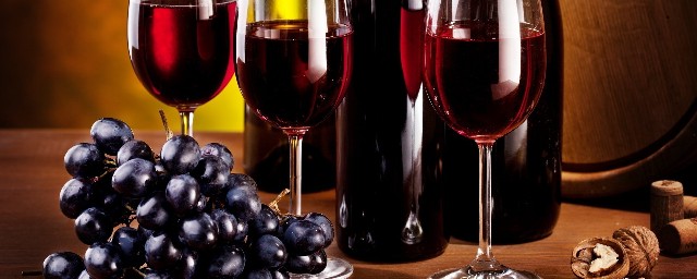 Владимир Путин подписал закон о повышении акциза на вино