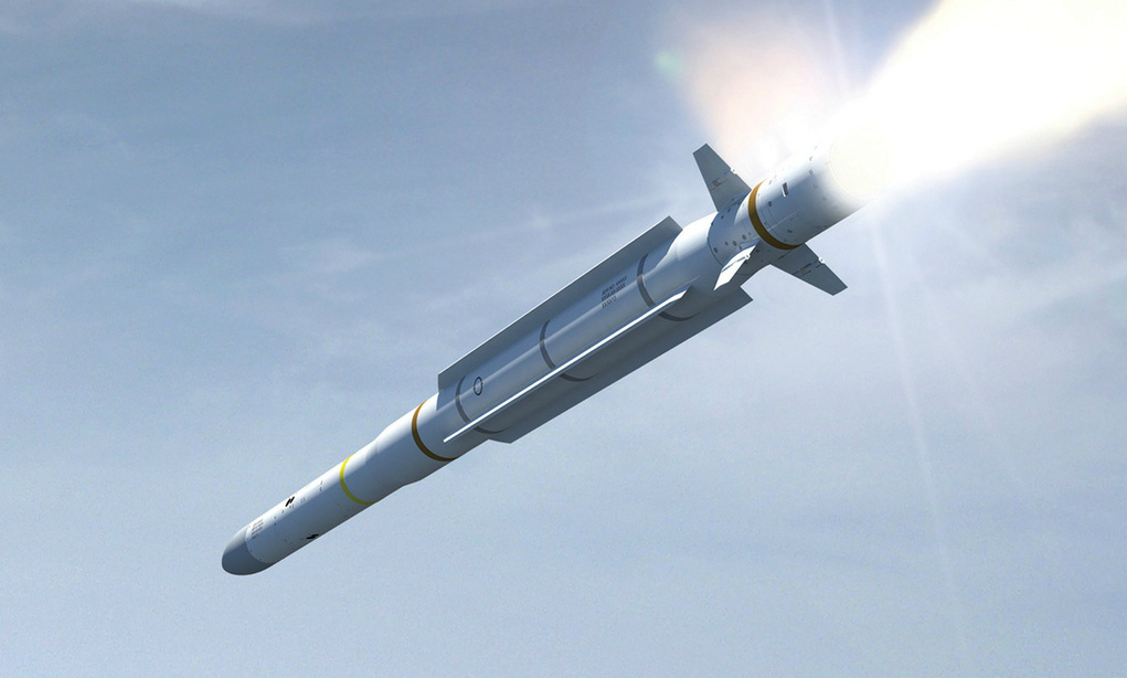 США не будут покупать гиперзвуковые ракеты у России