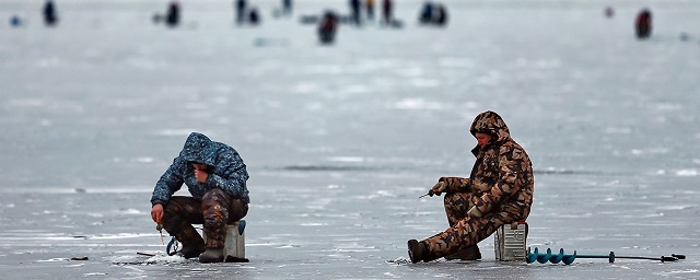 МЧС предупреждает об опасности выхода на лед в Новосибирске