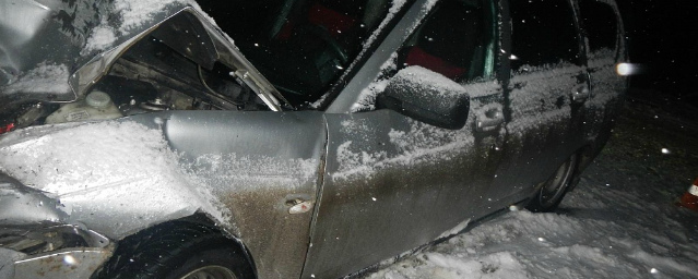 При столкновении трех авто в Костромском районе пострадал подросток
