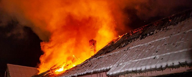 В Красноярском крае при пожаре погибли пятеро детей и женщина