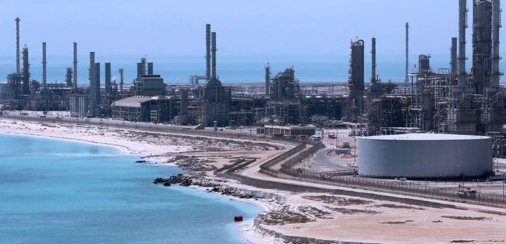 В Саудовской Аравии под обстрел попала нефтегазовая станция Saudi Aramco