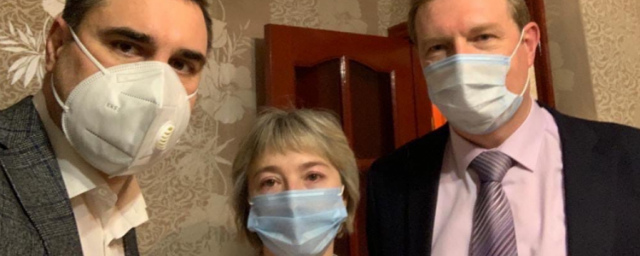 Хубезов побывал в семье рязанца, который посетовал на нехватку лекарств от COVID-19 Путину