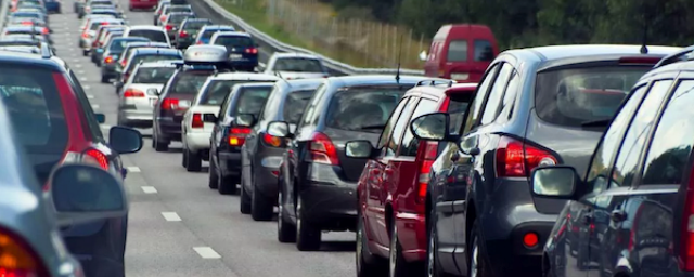 На трассах Подмосковья зафиксировано рекордное число машин На трассах Подмосковья зафиксировано рекордное число машин