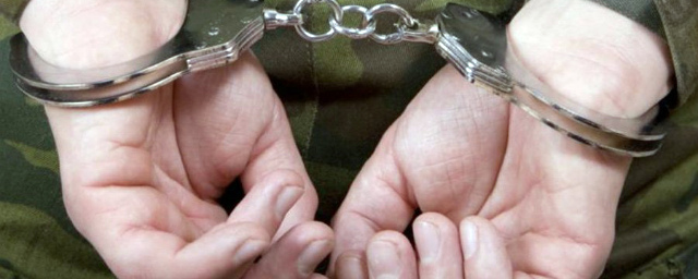 За хищение бензина и дачу взятки в Новосибирске осудили военного