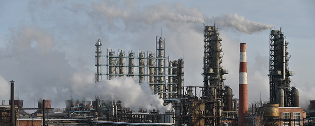Предприятие «Омской каучук» превысило норму выброса фенола в 120 раз