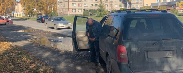 В Новосибирске возле НГАСУ заметили водителя-извращенца