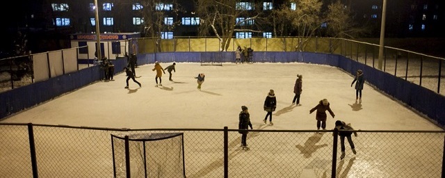 В Раменском завершается благоустройство хоккейной площадки