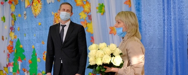 Алексей Воробьев встретился с руководителями двух новых дошкольных учреждений