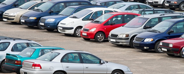 Россияне в 2021 году массово поехали за иномарками в Белоруссию из-за низких цен Россияне в 2021 году массово поехали за иномарками в Белоруссию из-за низких цен