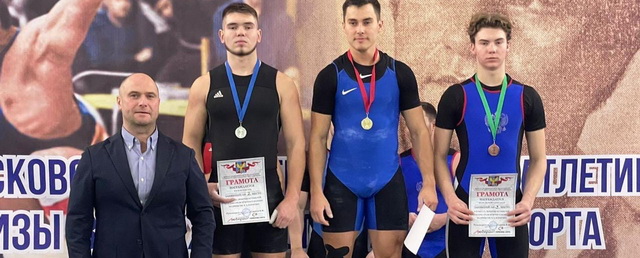 Электрогорцы стали призерами регионального турнира по тяжелой атлетике