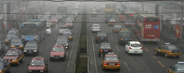 Главными источниками загрязнения воздуха в Новосибирске являются автомобили