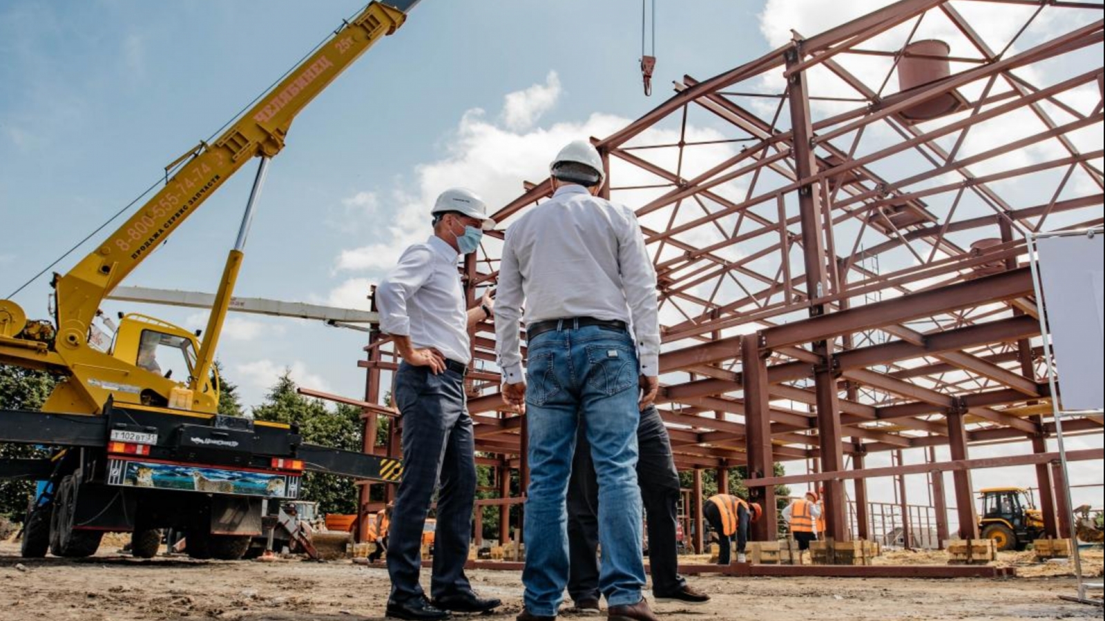 Осуществляется возведение. Стритбольные площадки. Осуществляется возведение. Стритбольные площадки. Здания и сооружения (строительные объекты).