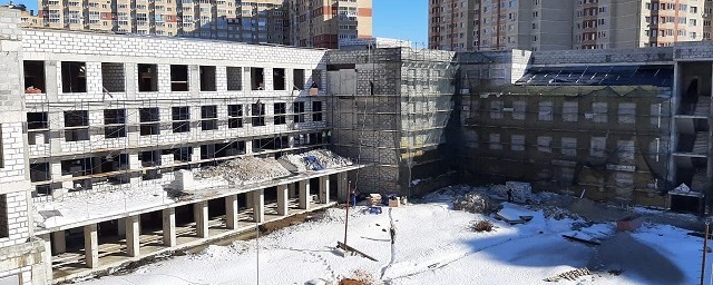 Терюшков поручил увеличить число рабочих на стройплощадке школы в Раменском