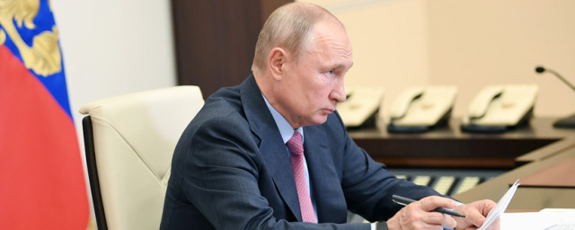 Путин поручил обеспечить уверенное развитие угледобывающих регионов