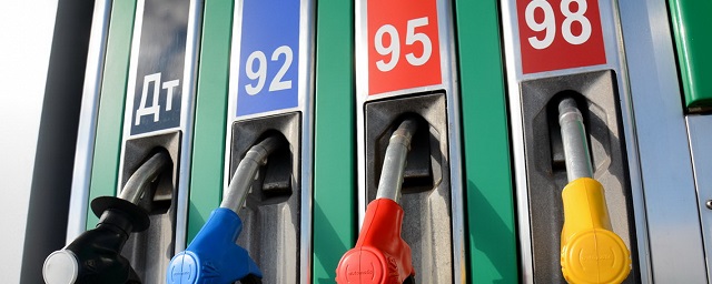 В Волгоградской области резко подорожал бензин