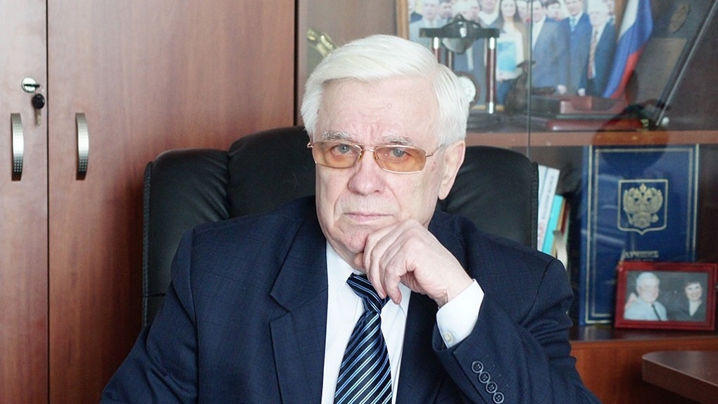В Новосибирске скончался тренер Виктор Захаров
