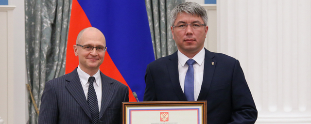 Путин наградил главу Бурятии Алексея Цыденова за многолетнюю добросовестную работу