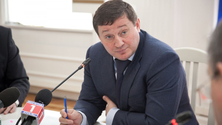Губернатор Волгоградской области смягчил антиковидные меры