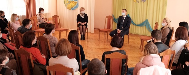 Алексей Воробьев посетил детский сад «Рябинка»