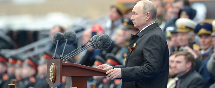 В Британии заметили, что Путин изменил одно слово в речи на параде Победы