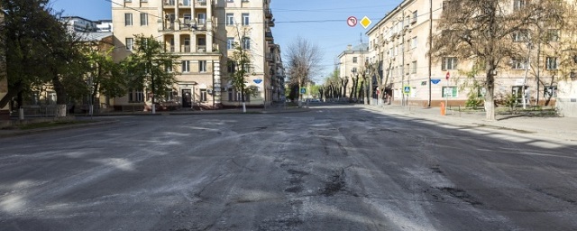 В Волгограде на репетиции парада Победы танки содрали асфальт